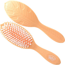 WetBrush Go Green Treatment & Shine Brush